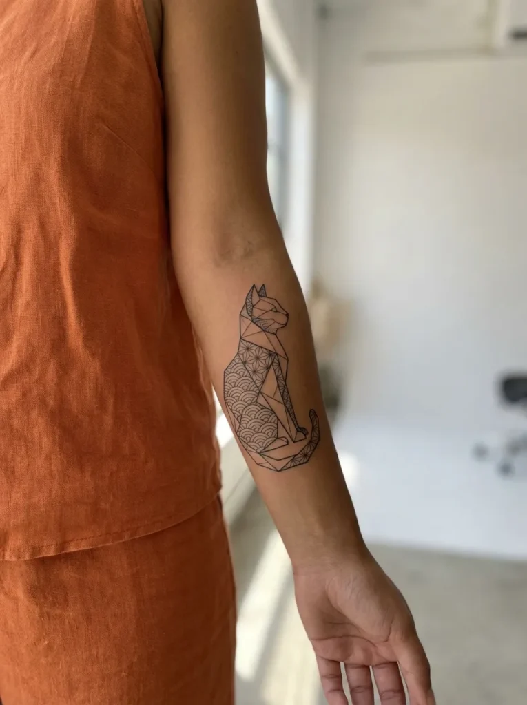 Geometric Japanese Cat