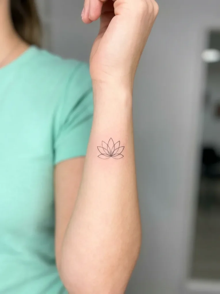Minimalist Fine-Line Lotus Flower